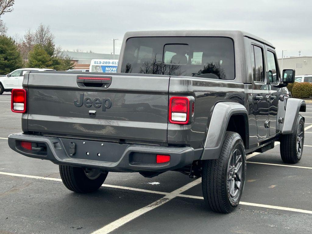 new 2026 Jeep Gladiator car, priced at $49,025