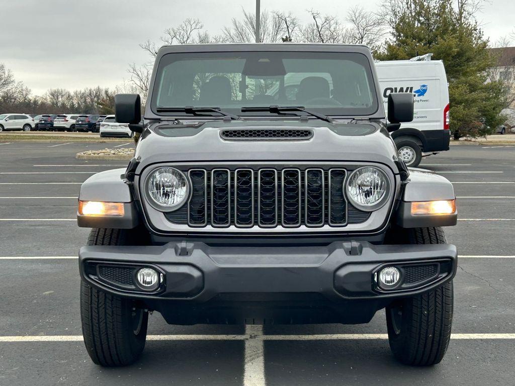 new 2026 Jeep Gladiator car, priced at $49,025