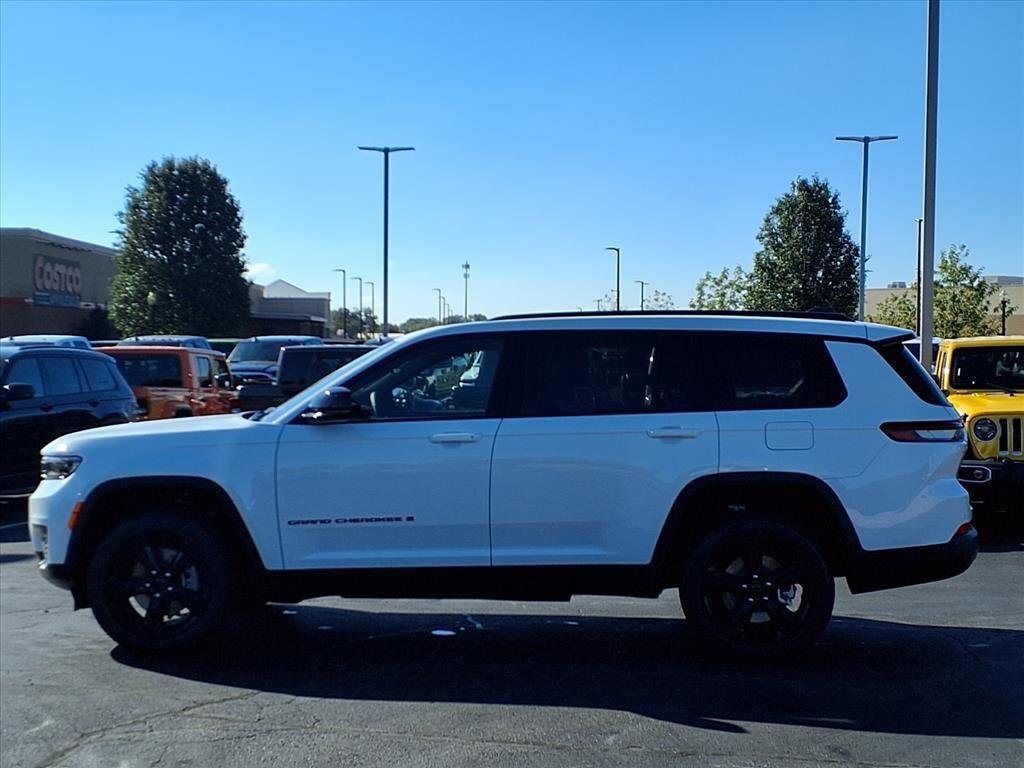 new 2025 Jeep Grand Cherokee L car, priced at $38,851