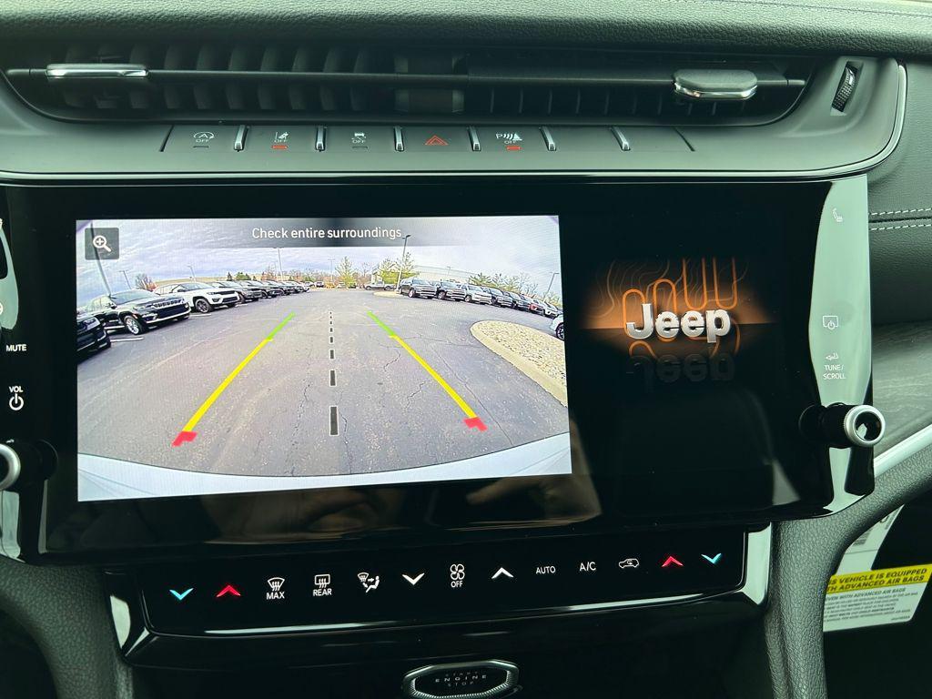 new 2026 Jeep Grand Cherokee car, priced at $47,880