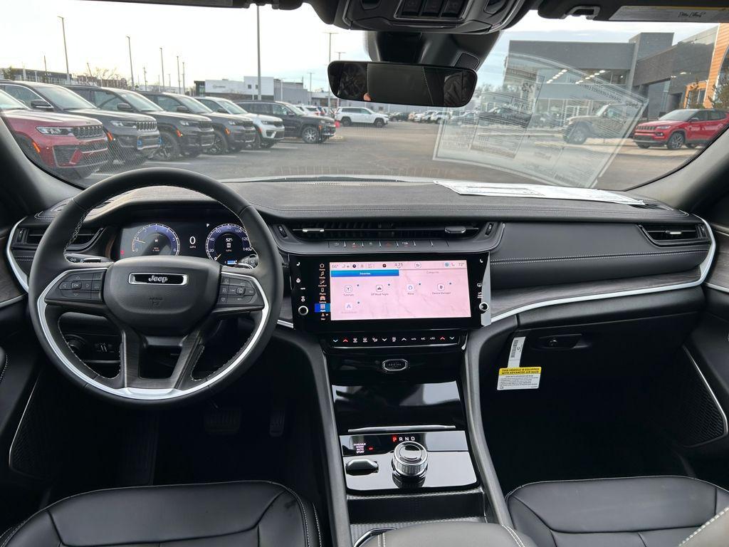 new 2026 Jeep Grand Cherokee car, priced at $47,880