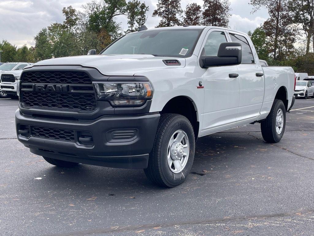 new 2024 Ram 3500 car, priced at $61,318