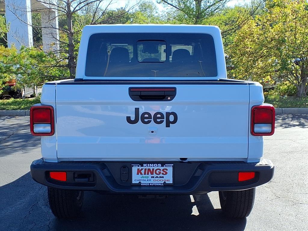 new 2025 Jeep Gladiator car, priced at $43,501