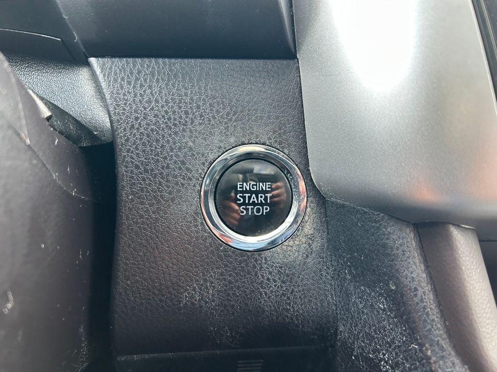 used 2017 Toyota Highlander car, priced at $20,395