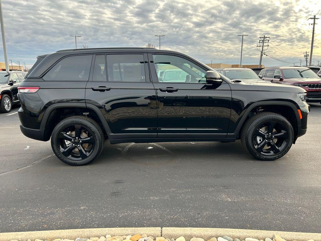 new 2025 Jeep Grand Cherokee car, priced at $46,539