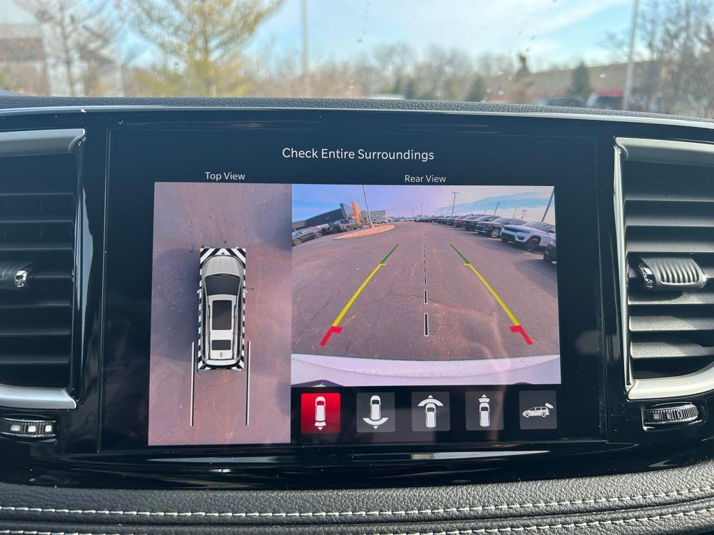 new 2026 Chrysler Pacifica car, priced at $46,665