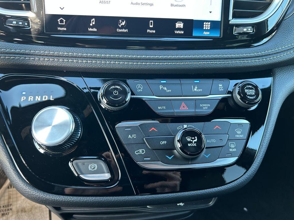 new 2026 Chrysler Pacifica car, priced at $43,171