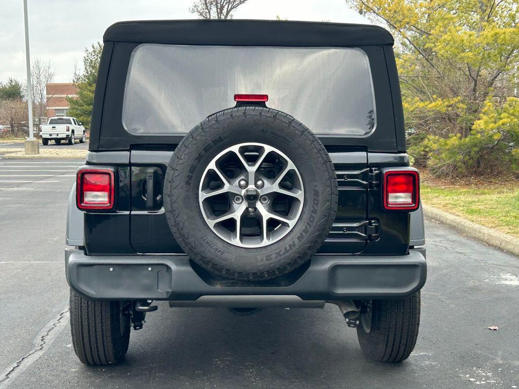 new 2025 Jeep Wrangler car, priced at $41,855