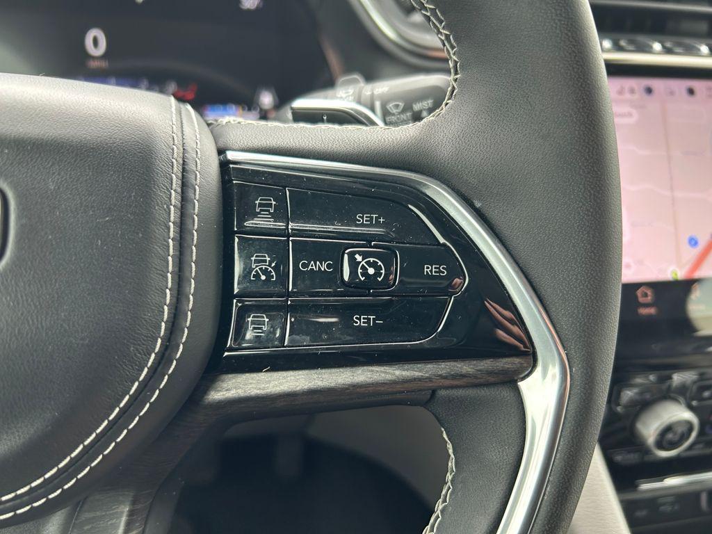 used 2023 Jeep Grand Cherokee car, priced at $37,000