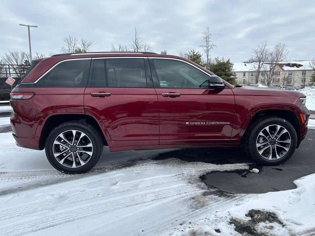 used 2023 Jeep Grand Cherokee car, priced at $37,000