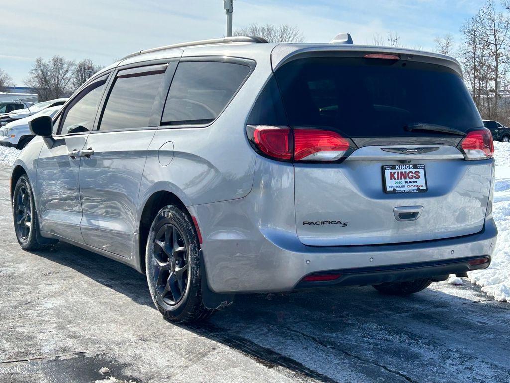 used 2020 Chrysler Pacifica car, priced at $16,000
