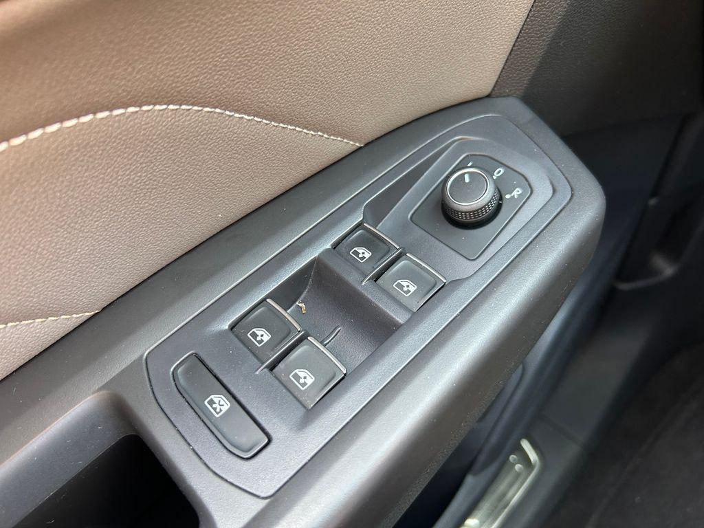 used 2022 Volkswagen Atlas Cross Sport car, priced at $25,700