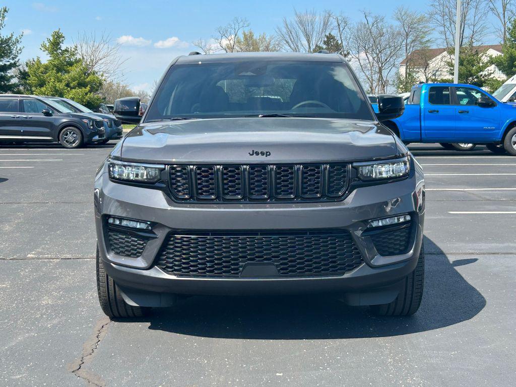 used 2024 Jeep Grand Cherokee car, priced at $37,000