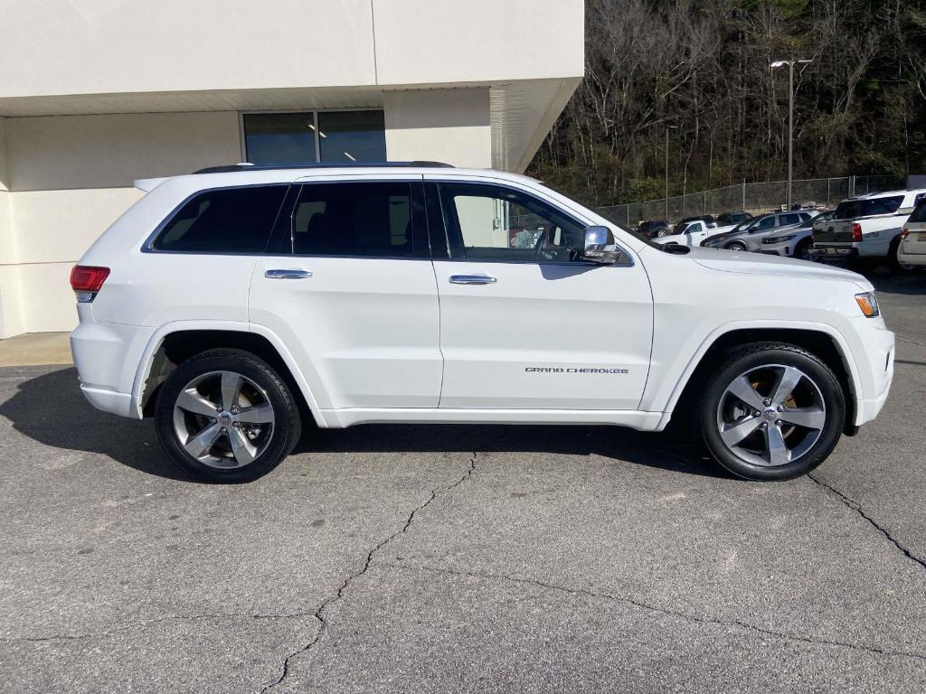 used 2015 Jeep Grand Cherokee car, priced at $13,555