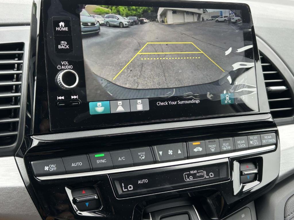 new 2026 Honda Odyssey car, priced at $42,083