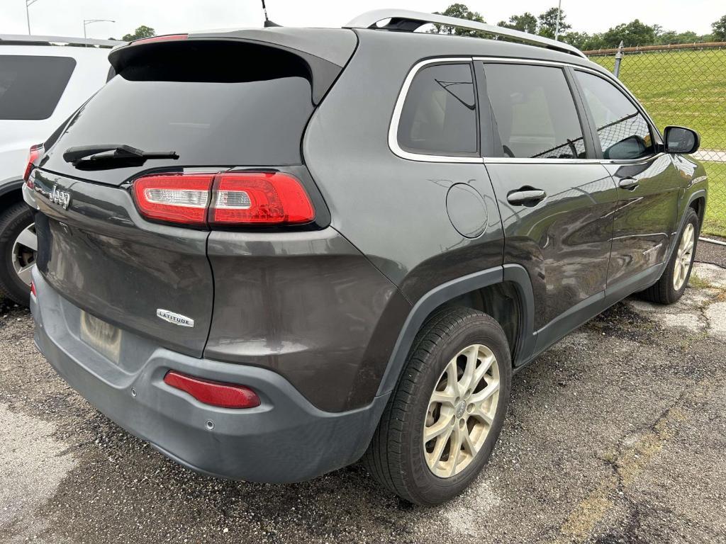 used 2017 Jeep Cherokee car