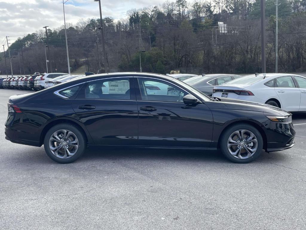 new 2025 Honda Accord Hybrid car, priced at $34,318