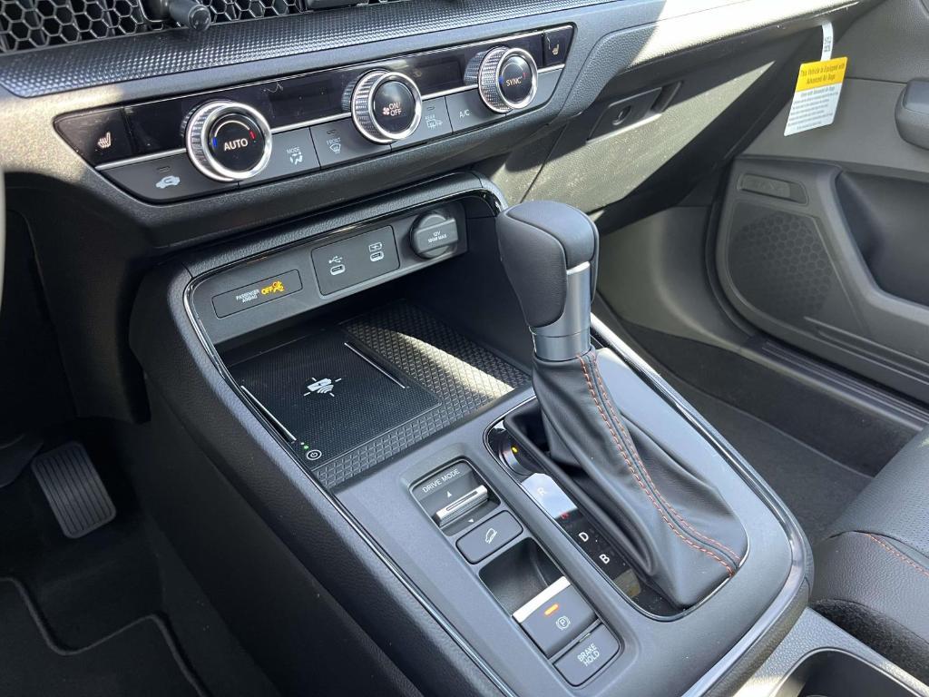 new 2026 Honda CR-V Hybrid car, priced at $38,161