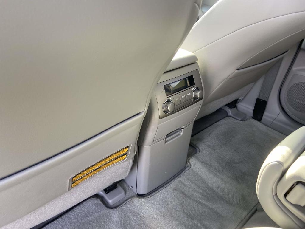 used 2010 Toyota Highlander car, priced at $8,888