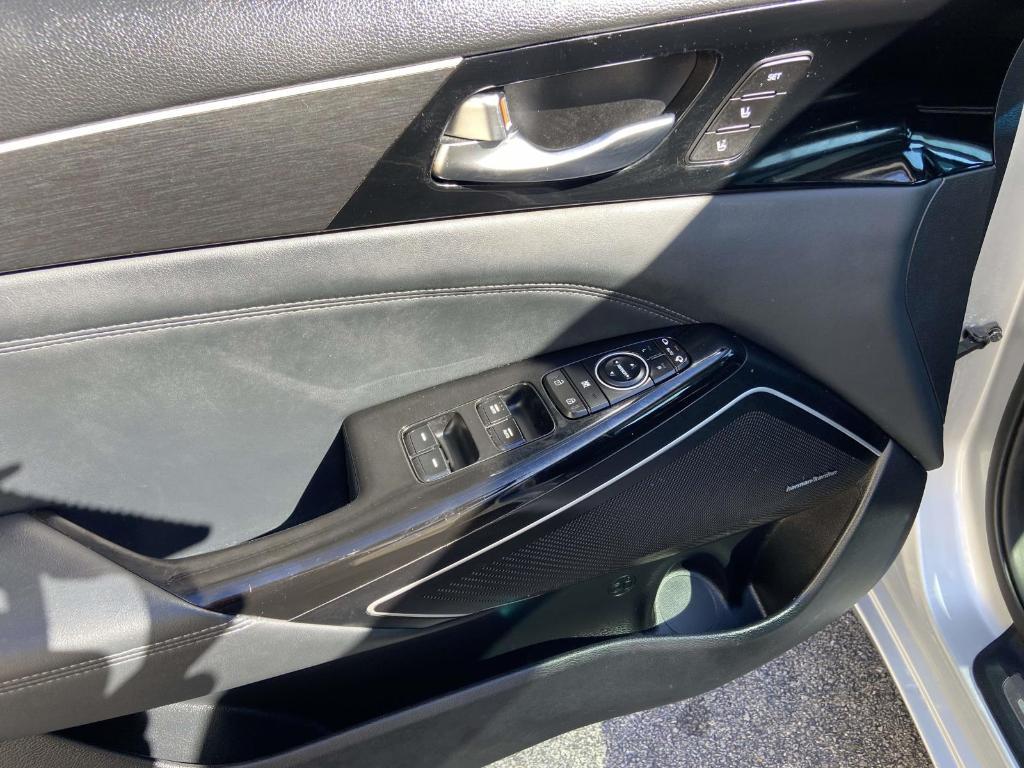 used 2017 Kia Cadenza car, priced at $15,555