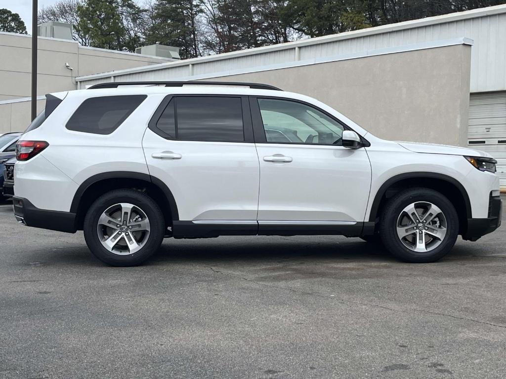 new 2026 Honda Pilot car, priced at $44,470