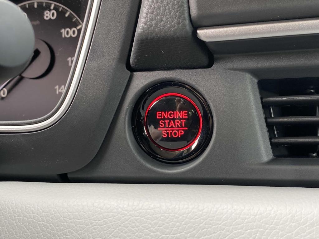 new 2025 Honda Pilot car, priced at $47,801