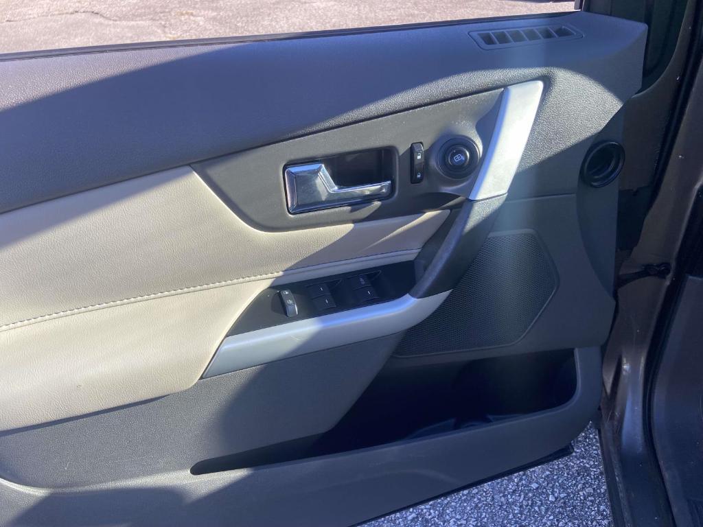 used 2013 Ford Edge car, priced at $7,000