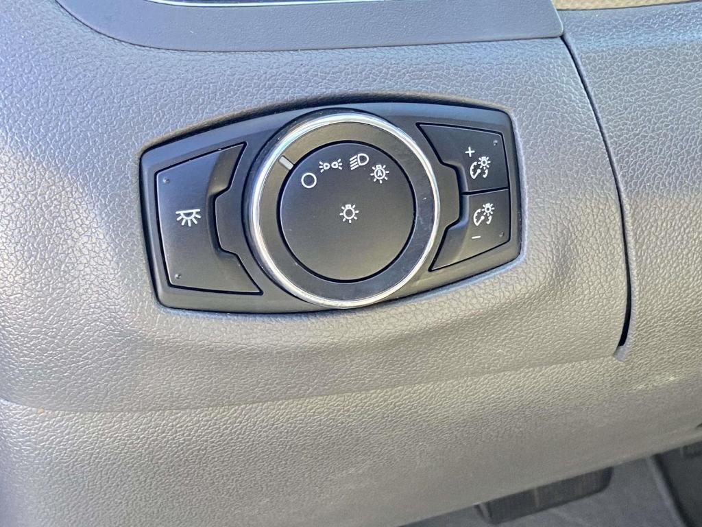 used 2013 Ford Edge car, priced at $7,000