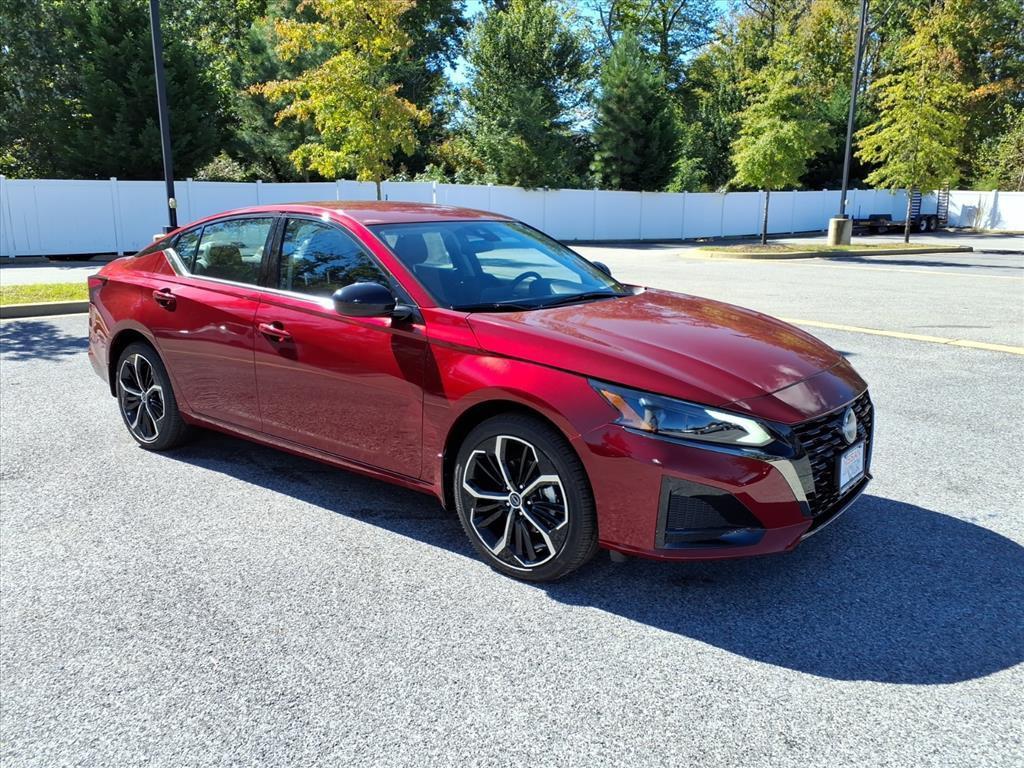 new 2025 Nissan Altima car, priced at $30,401