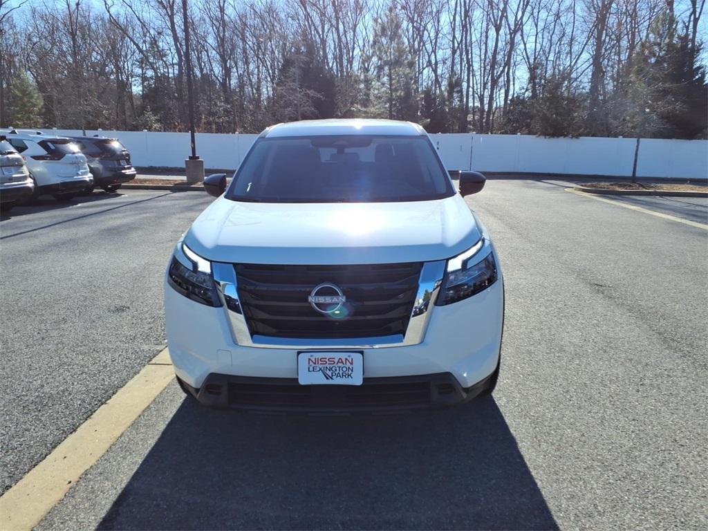 new 2025 Nissan Pathfinder car, priced at $30,281