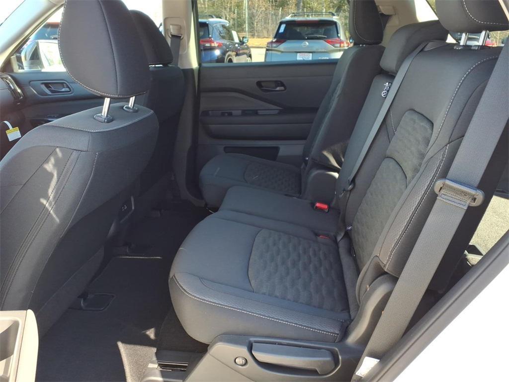 new 2025 Nissan Pathfinder car, priced at $30,281