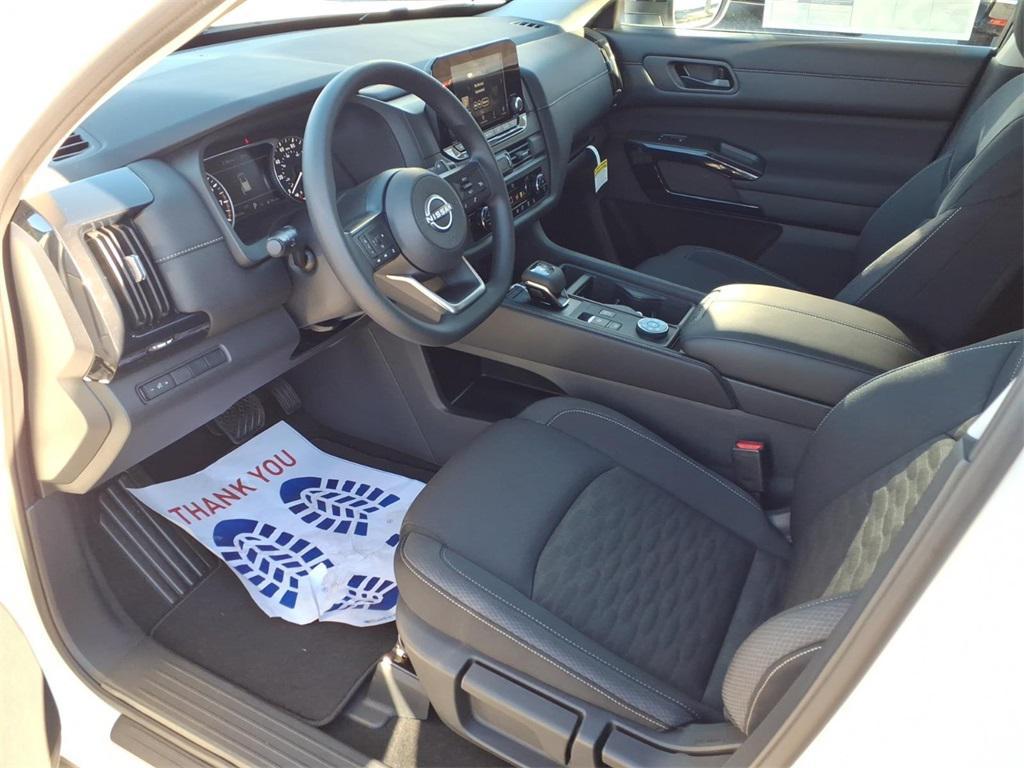 new 2025 Nissan Pathfinder car, priced at $30,281