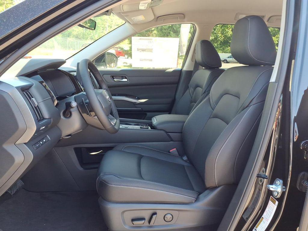 new 2026 Nissan Pathfinder car, priced at $40,918