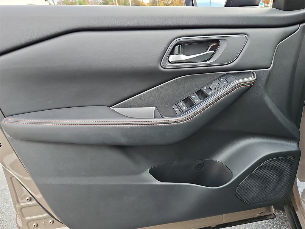 used 2025 Nissan Rogue car, priced at $28,000