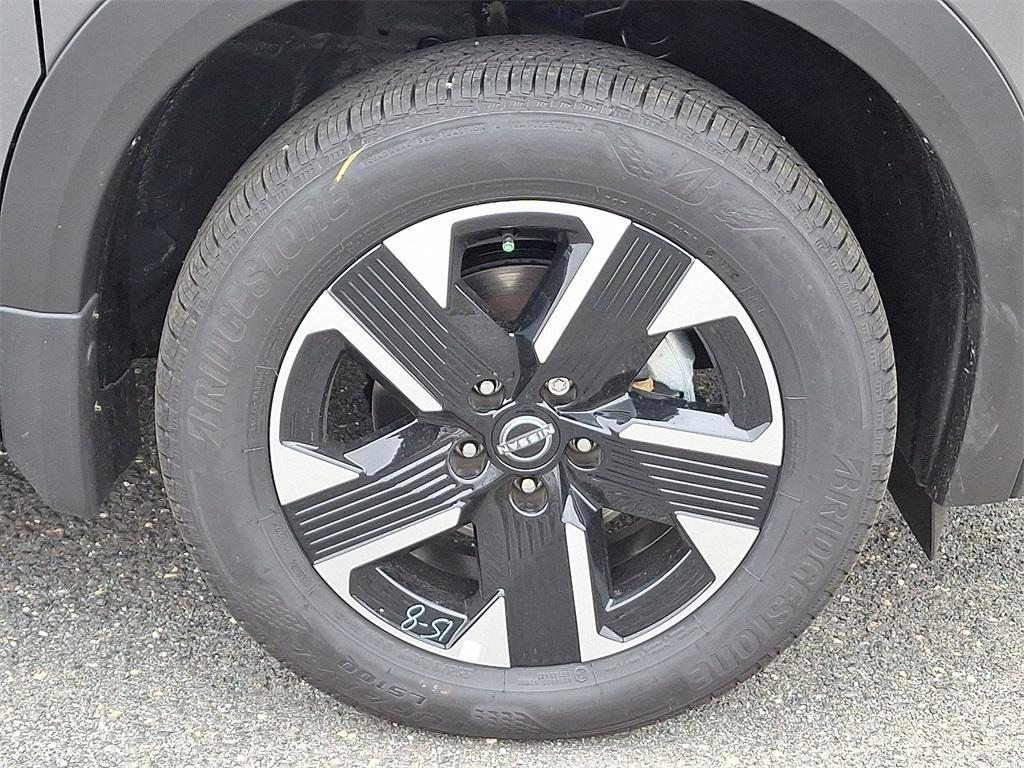 new 2026 Nissan Kicks car, priced at $25,477