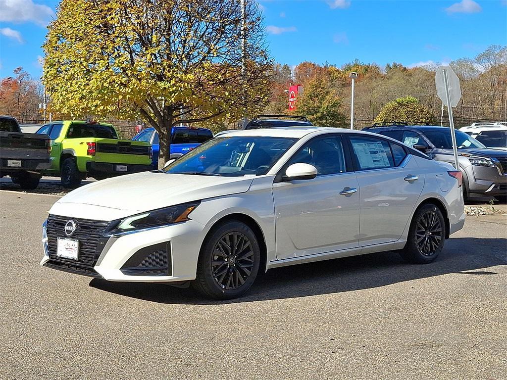new 2025 Nissan Altima car, priced at $28,621