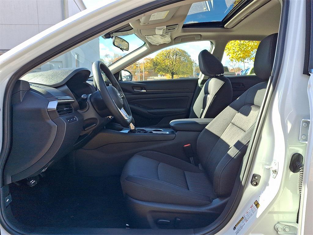 new 2025 Nissan Altima car, priced at $28,621