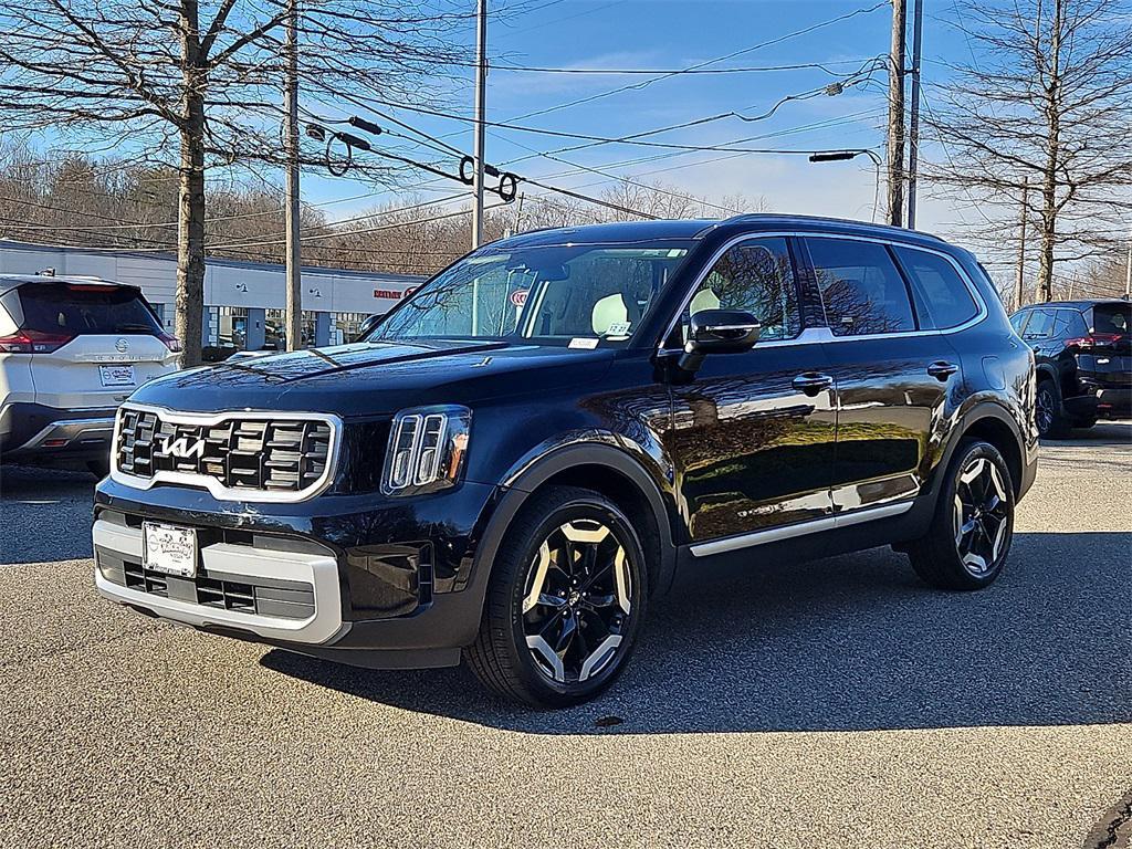 used 2023 Kia Telluride car, priced at $29,000