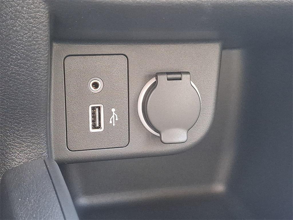 new 2025 Nissan Kicks car, priced at $21,722