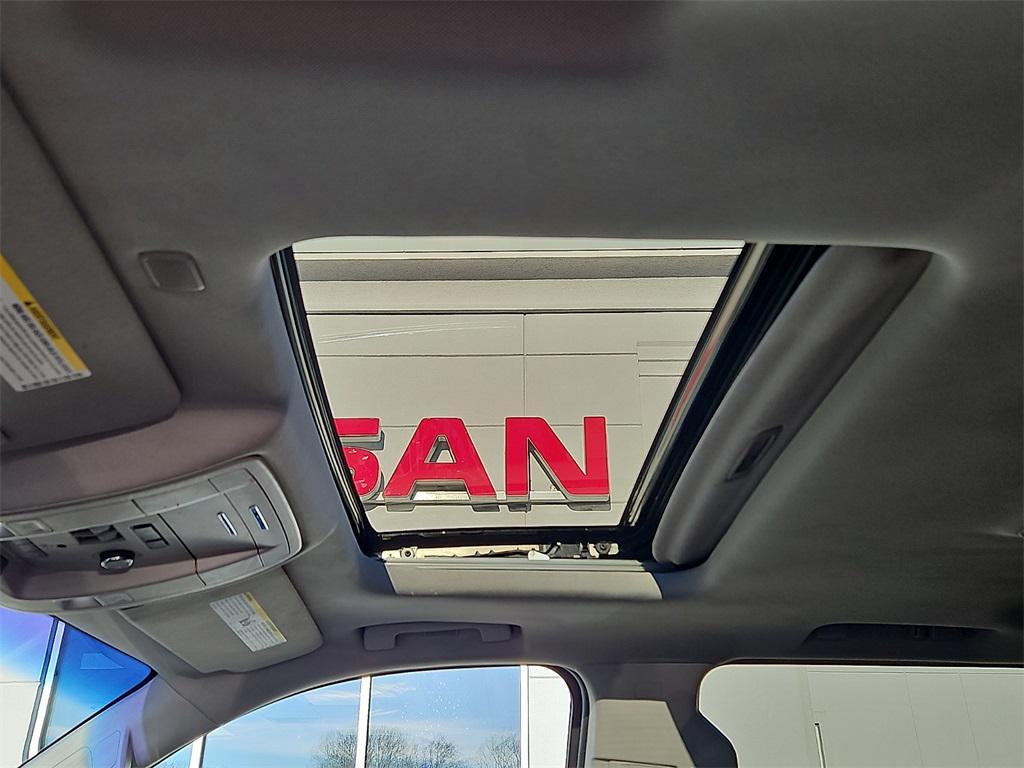 used 2020 Chevrolet Suburban car, priced at $34,500