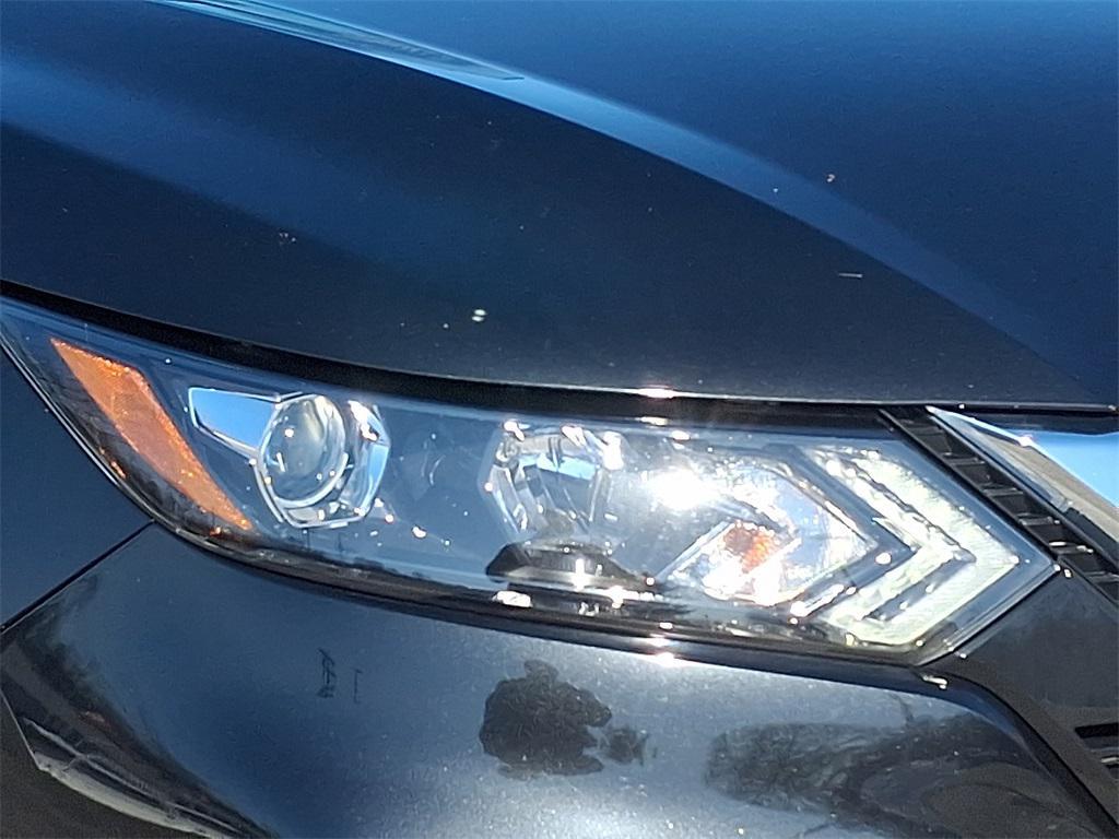 used 2020 Nissan Rogue Sport car, priced at $17,000