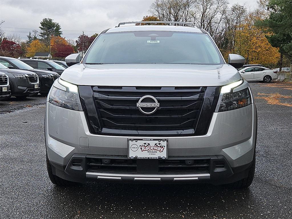 new 2025 Nissan Pathfinder car, priced at $40,121