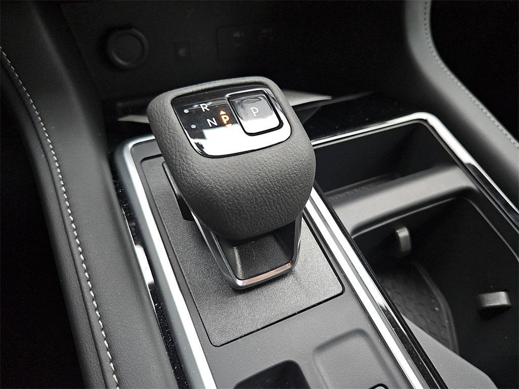 new 2025 Nissan Pathfinder car, priced at $40,121