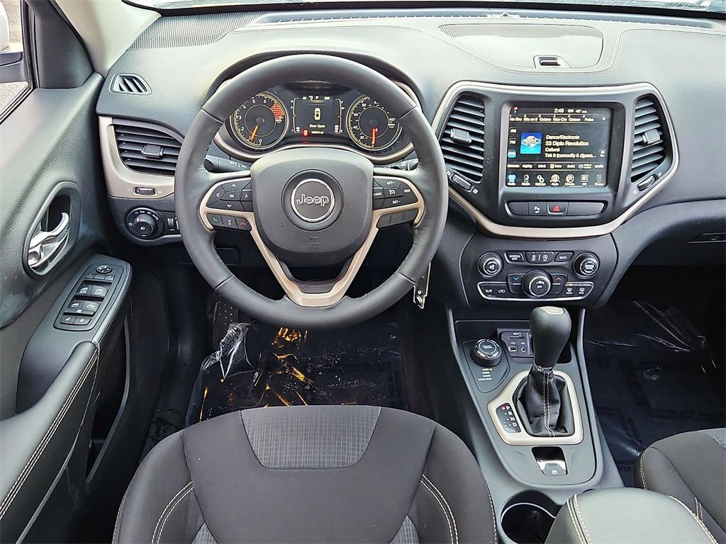 used 2016 Jeep Cherokee car, priced at $9,500