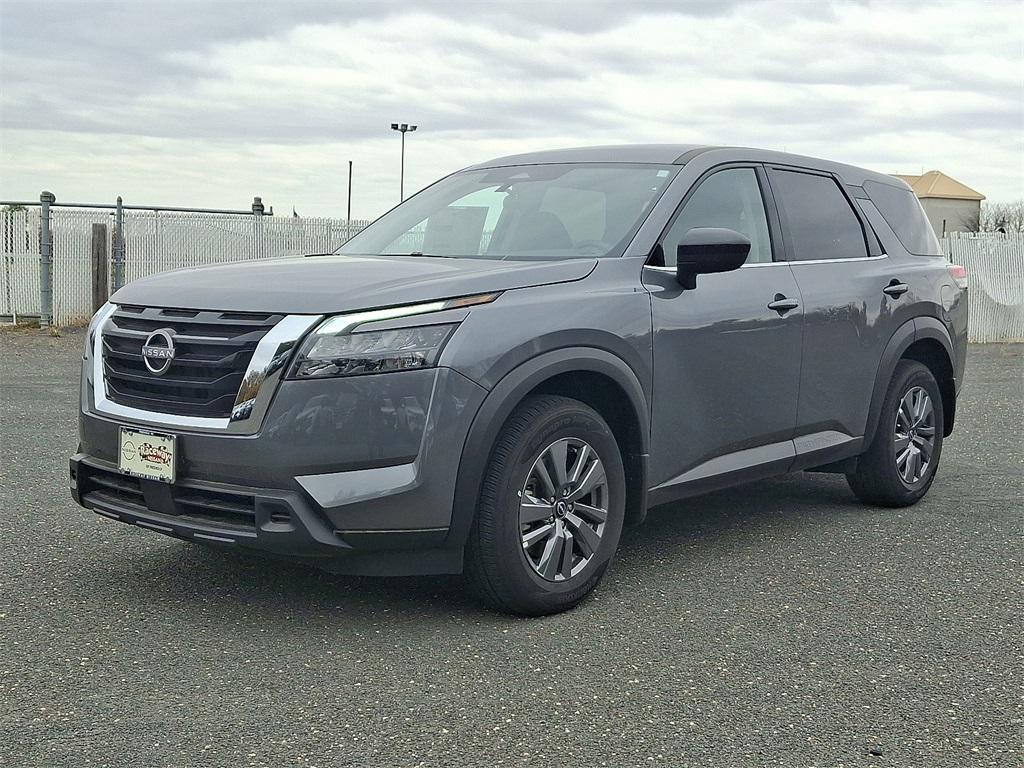 new 2025 Nissan Pathfinder car, priced at $33,068