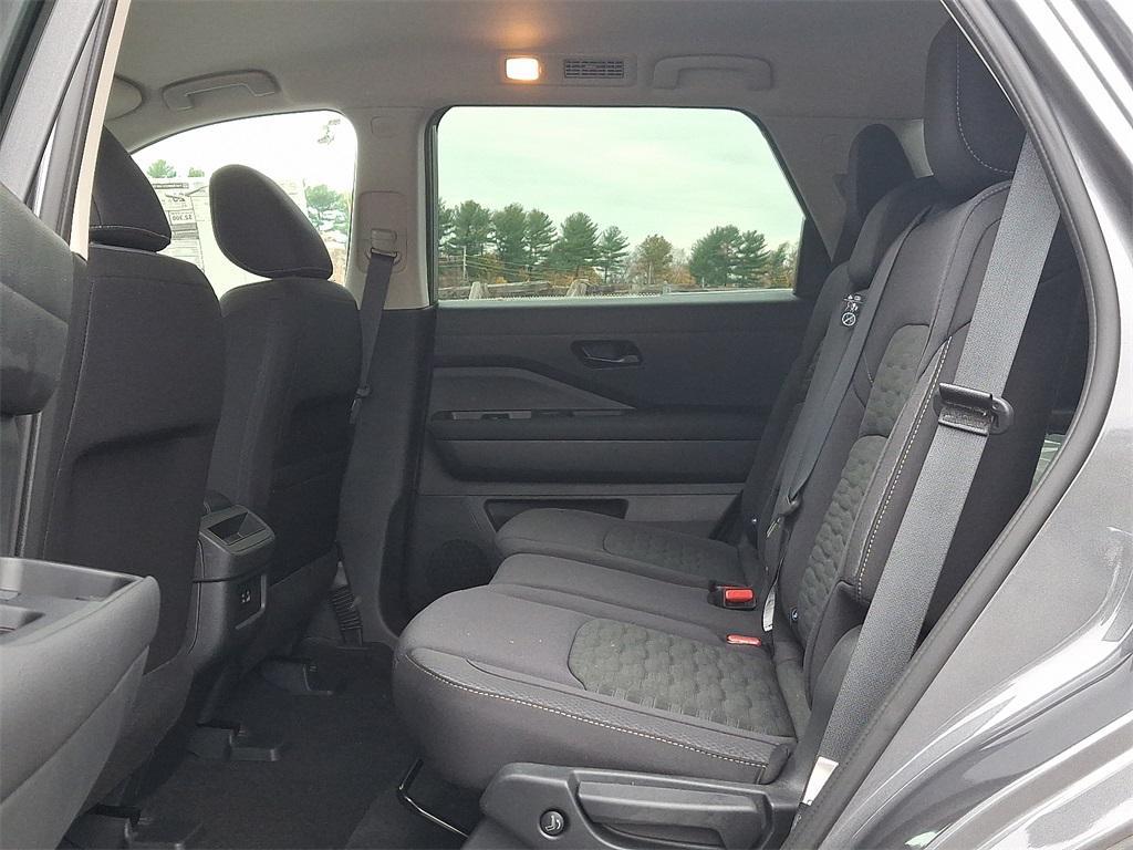 new 2025 Nissan Pathfinder car, priced at $33,068