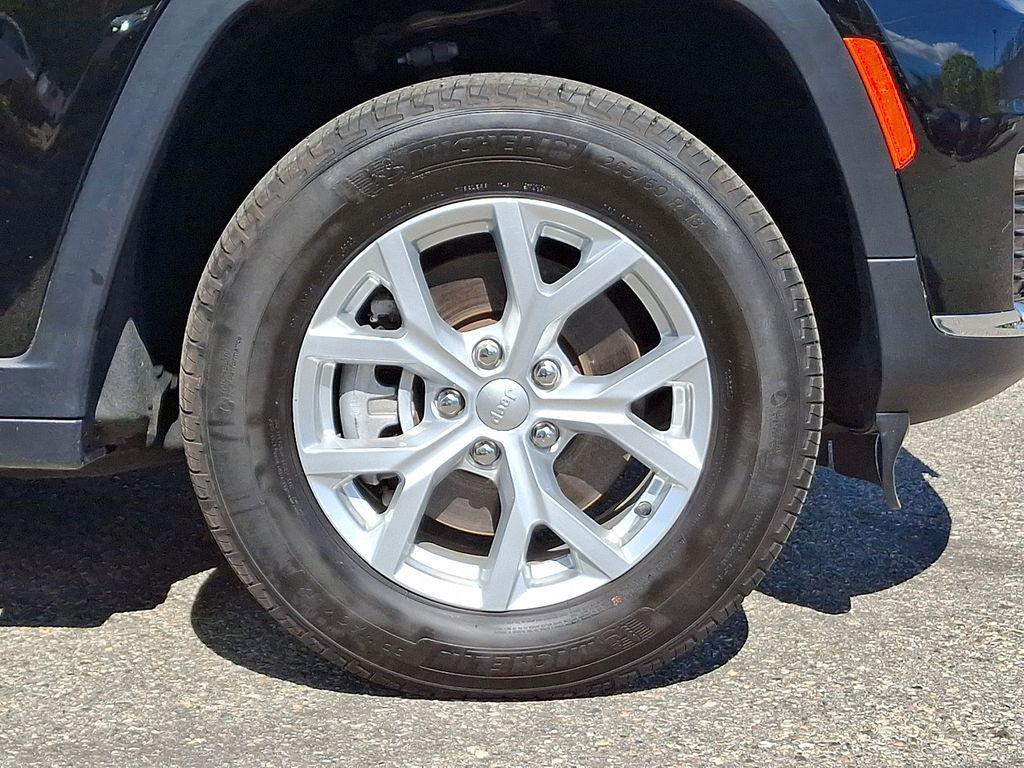 used 2023 Jeep Grand Cherokee L car, priced at $35,000