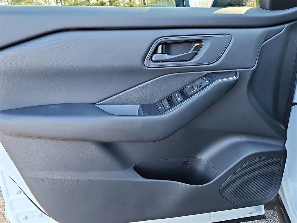 used 2025 Nissan Rogue car, priced at $24,500