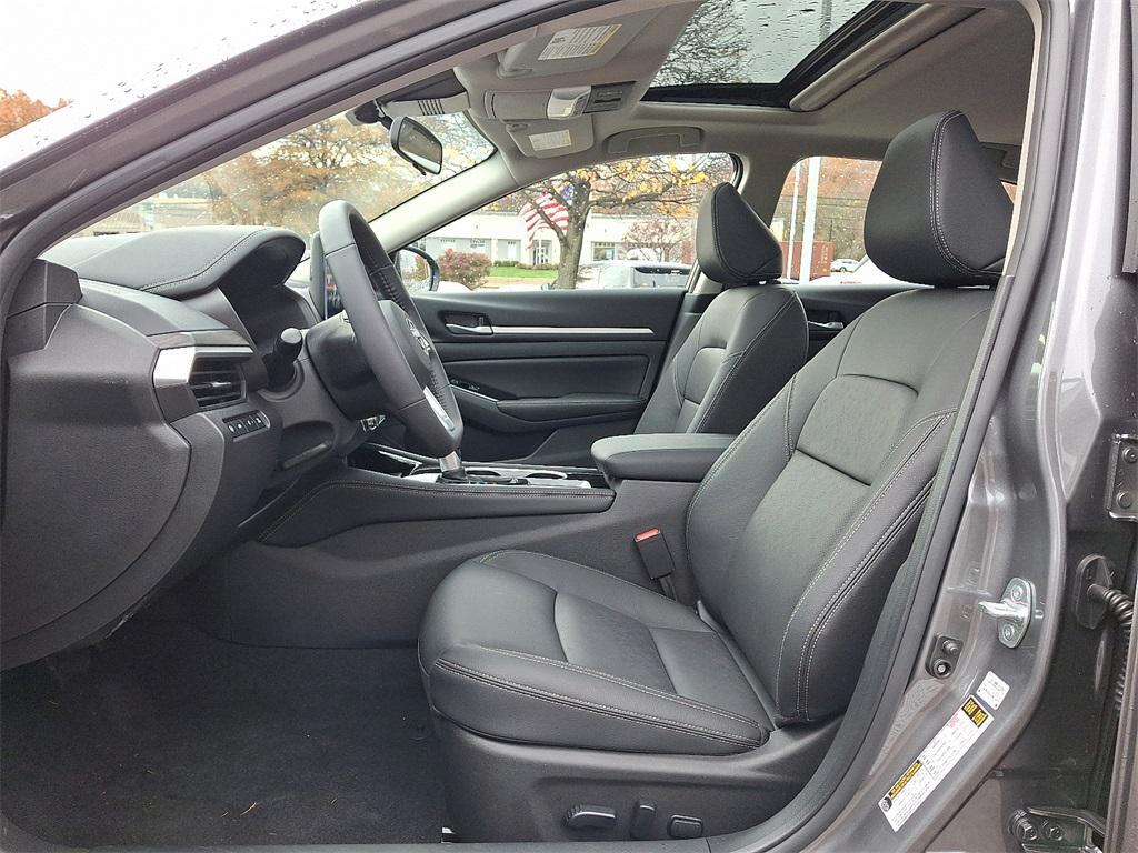 new 2025 Nissan Altima car, priced at $34,348