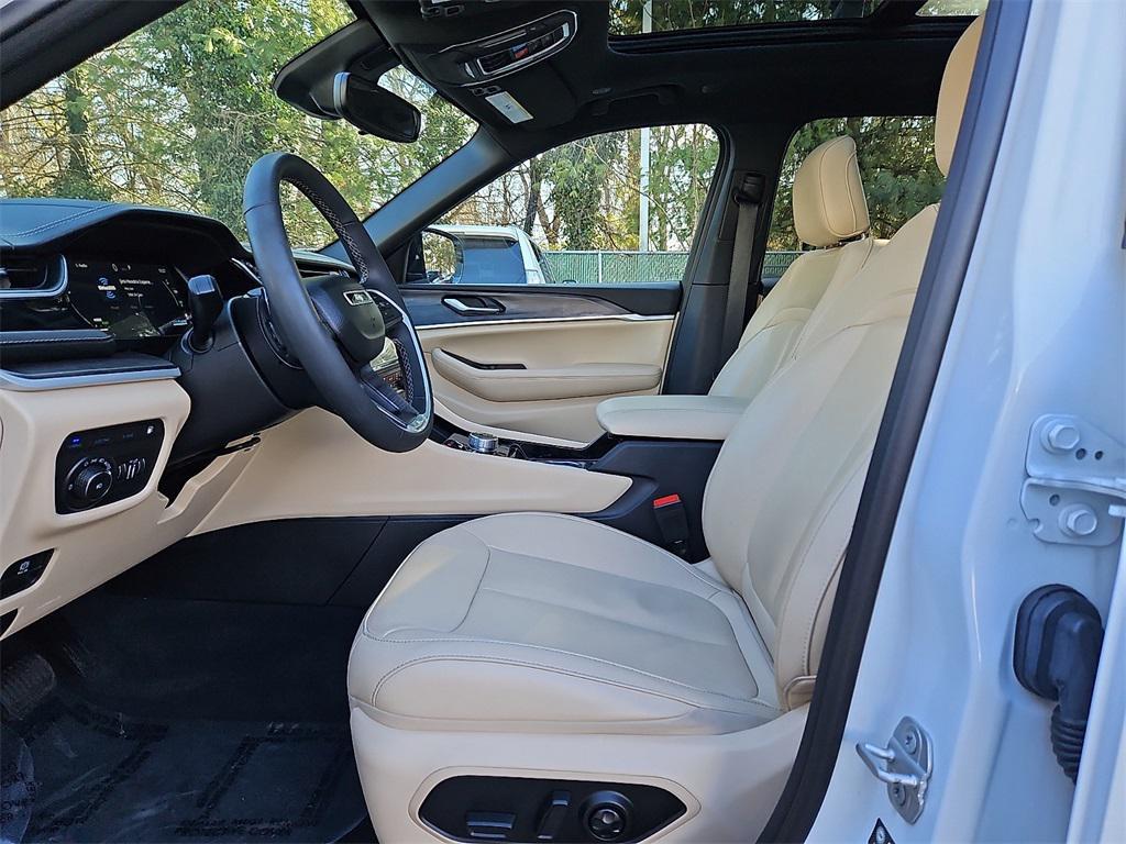 used 2022 Jeep Grand Cherokee 4xe car, priced at $24,000